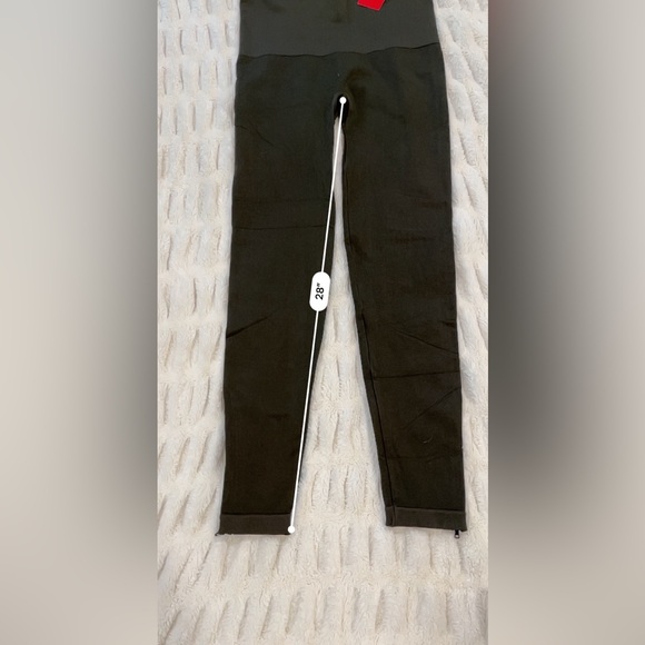 Spanx Look‎ At Me Now Seamless Side Zip Leggings in Olive Green Size XL NWT - Picture 8 of 9